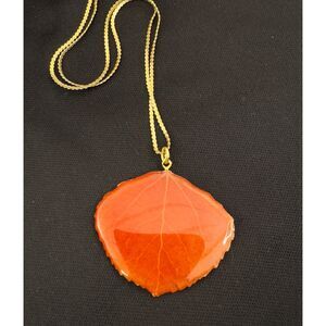 Vintage 14kt Gold filled Resin Leaf Necklace